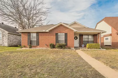 421 Sims Drive, Cedar Hill, TX 75104 - Photo 2