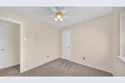 1100 Miles Avenue, Burleson, TX 76028 - Photo 20