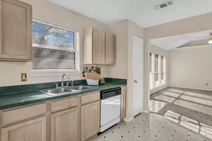 1100 Miles Ave, Burleson, TX 76028 - Photo 12