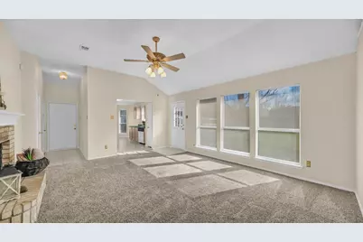 1100 Miles Avenue, Burleson, TX 76028 - Photo 8