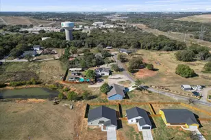 408 Susan Dr, Kennedale, TX 76060 - Photo 4