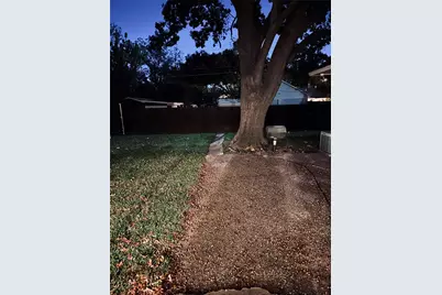 9112 Liptonshire Drive, Dallas, TX 75238 - Photo 14