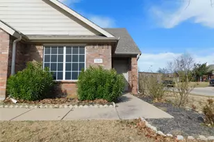2821 Arabian Ave, Denton, TX 76210 - Photo 2