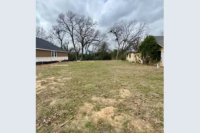 1726 N Ross Avenue, Tyler, TX 75702 - Photo 2