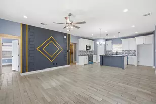 2301 Briarwood Dr, Bridgeport, TX 76426 - Photo 2