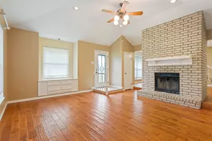 103 Spring Oak St, Lacy Lakeview, TX 76705 - Photo 6