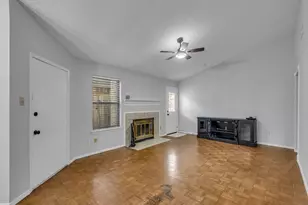 2806 Harvest Lake Dr, Irving, TX 75060 - Photo 12