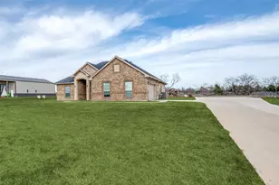 2234 Westpoint Cir, Terrell, TX 75161 - Photo 2