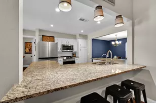 1011 Tanglewood Ln, Arlington, TX 76012 - Photo 10