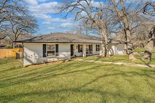 1011 Tanglewood Ln, Arlington, TX 76012 - Photo 32