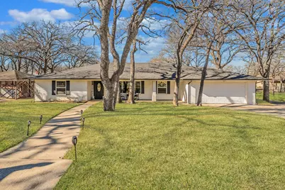 1011 Tanglewood Lane, Arlington, TX 76012 - Photo 1