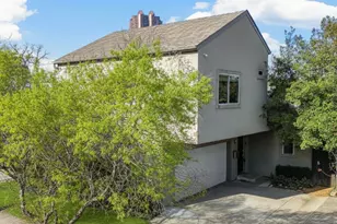 4319 Cabell Dr, Dallas, TX 75204 - Photo 36