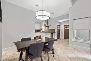 4319 Cabell Dr, Dallas, TX 75204 - Photo 10