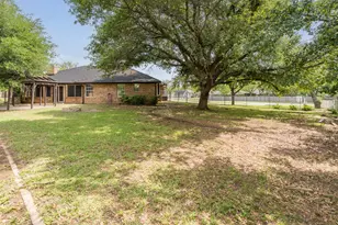 9130 Hanging Moss Dr, Granbury, TX 76049 - Photo 34