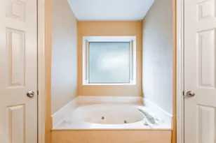 9130 Hanging Moss Dr, Granbury, TX 76049 - Photo 16