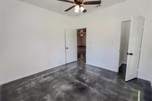 417 Katie Cir, Kennedale, TX 76060 - Photo 16