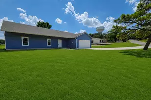 417 Katie Cir, Kennedale, TX 76060 - Photo 2