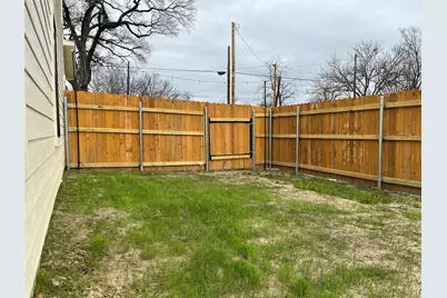 317 E 14th Avenue, Corsicana, TX 75110 - Photo 36