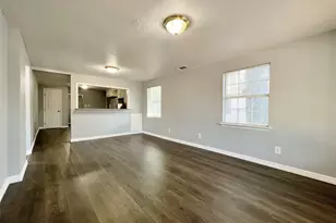 2625 E 12th St, Fort Worth, TX 76111 - Photo 4