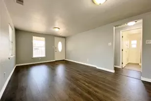 2625 E 12th St, Fort Worth, TX 76111 - Photo 6