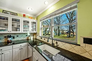 127 W Eagleview Circle, Pottsboro, TX 75076 - Photo 4