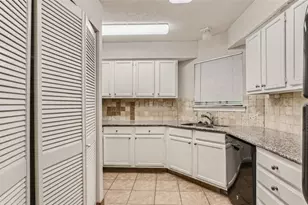 16301 Ledgemont, Addison, TX 75001 - Photo 8