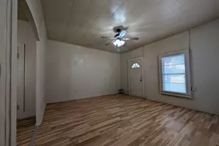 731 Cherry St, Graham, TX 76450 - Photo 2