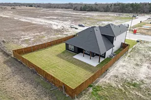 275 Brent Ln, Greenville, TX 75402 - Photo 34