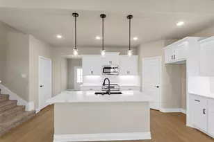 275 Brent Ln, Greenville, TX 75402 - Photo 10