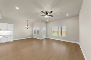 275 Brent Ln, Greenville, TX 75402 - Photo 16