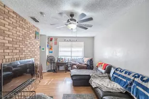 2526 Edgemont Dr, Abilene, TX 79605 - Photo 4