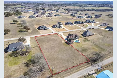 209 Maverick Court, Granbury, TX 76049 - Photo 14