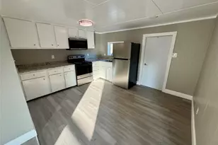 5345 Brown Ln, Fort Worth, TX 76140 - Photo 4