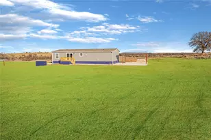 1023 Hopewell Rd, Bellevue, TX 76228 - Photo 28