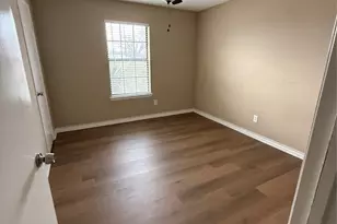 614 Circle Creek Dr, Hewitt, TX 76643 - Photo 8