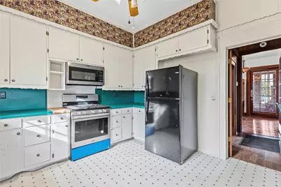 2203 Walworth Street, Greenville, TX 75401 - Photo 14