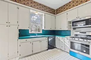 2203 Walworth St, Greenville, TX 75401 - Photo 12