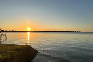 720 Lakeshore Dr, Little Elm, TX 75068 - Photo 6