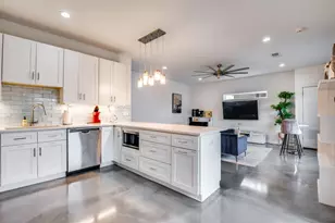 130 S Cisco St, Dallas, TX 75246 - Photo 12