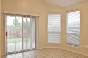 5752 Barrier Reef Dr, Fort Worth, TX 76179 - Photo 6