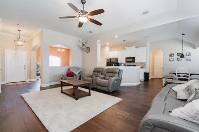 10921 Owl Creek Drive, Fort Worth, TX 76179 - Photo 6