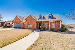 10921 Owl Creek Dr, Fort Worth, TX 76179 - Photo 2