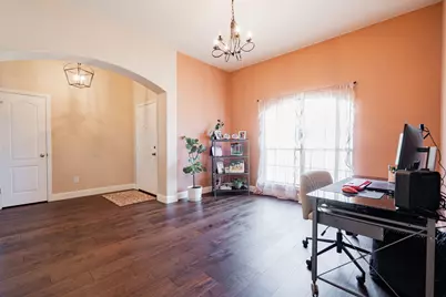 10921 Owl Creek Drive, Fort Worth, TX 76179 - Photo 4
