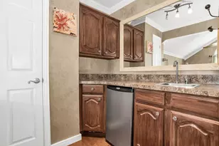 7809 Clover Leaf Dr, North Richland Hills, TX 76182 - Photo 36