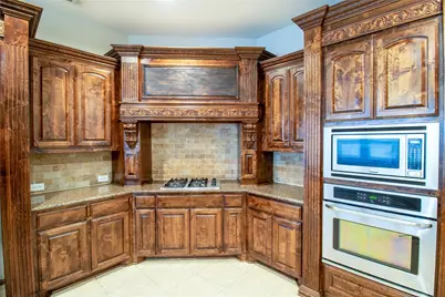 13 Center Court, Heath, TX 75032 - Photo 8