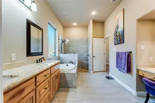 8825 Sundance Pl Ct, Granbury, TX 76049 - Photo 24