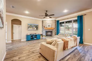 8825 Sundance Pl Ct, Granbury, TX 76049 - Photo 6