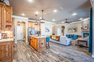 8825 Sundance Pl Ct, Granbury, TX 76049 - Photo 14