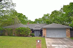 5205 Rustle Leaf Dr, Arlington, TX 76017 - Photo 1