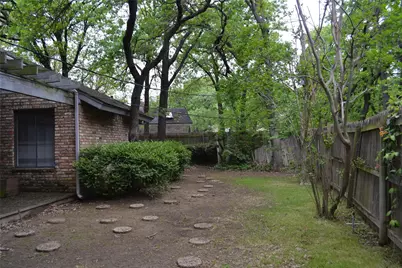 5205 Rustle Leaf Drive, Arlington, TX 76017 - Photo 16